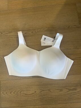 Knix Catalyst Sports Bra